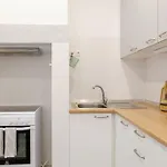 Two Bedroom Cozy Flat By River In Quiet Art Zone شقة Lisboa