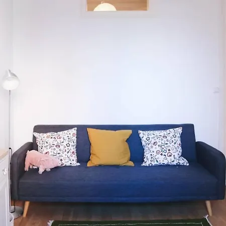 Two Bedroom Cozy Flat By River In Quiet Art Zone * Lissabon