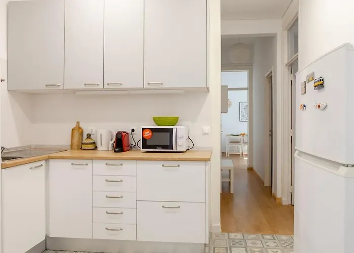 Two Bedroom Cozy Flat By River In Quiet Art Zone Daire *